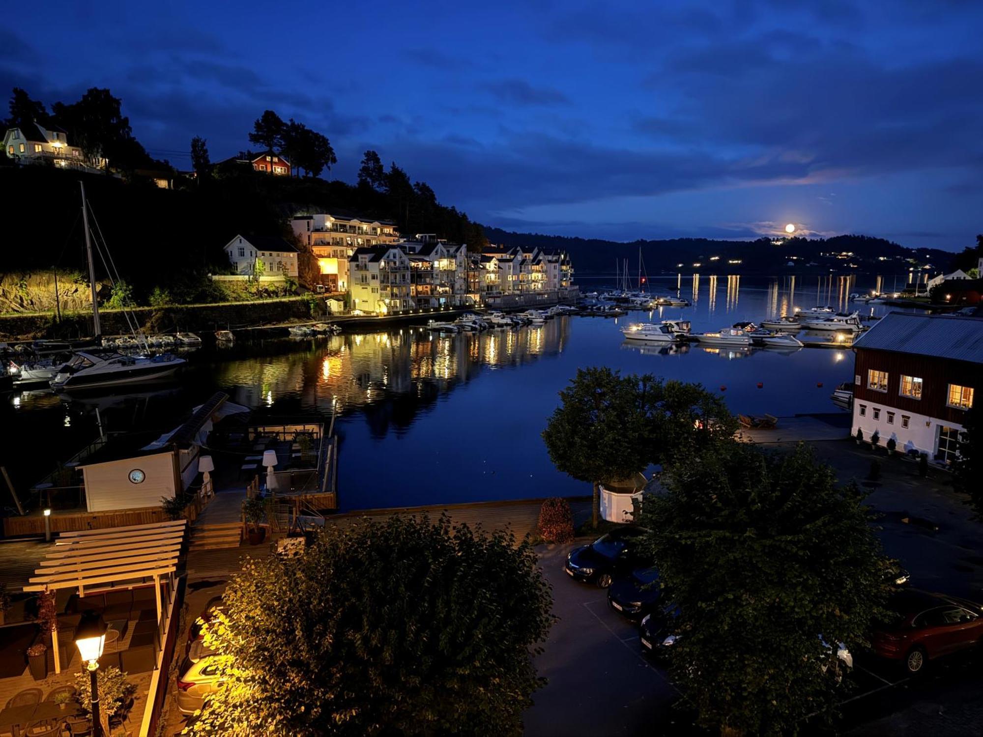 Tvedestrand Fjordhotell - Unike Hoteller Εξωτερικό φωτογραφία